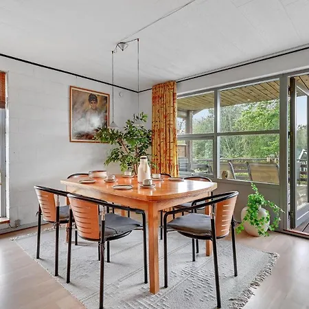 Eskovvej بيت للعطل *